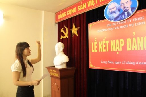 Mẫu lời tuyên thệ của Đảng viên mới và hướng dẫn chi tiết